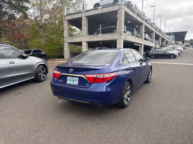 Used 2015 Toyota Camry XSE w/ Moonroof Package FWD image 5