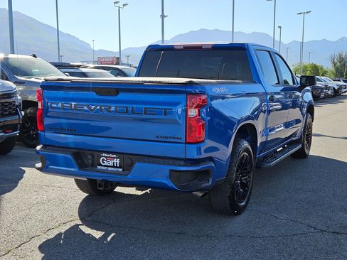 Used 2022 Chevrolet Silverado 1500 Custom AWD/4WD image 3