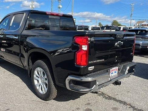 New 2026 Chevrolet Silverado 1500 LTZ w/ LTZ Premium Package image 7
