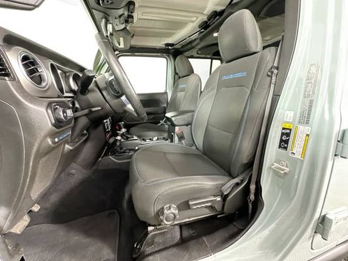 Used 2023 Jeep Wrangler Unlimited Rubicon 4xe w/ Cold Weather Group AWD/4WD image 19