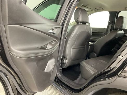 Used 2025 Buick Encore GX Preferred FWD image 13