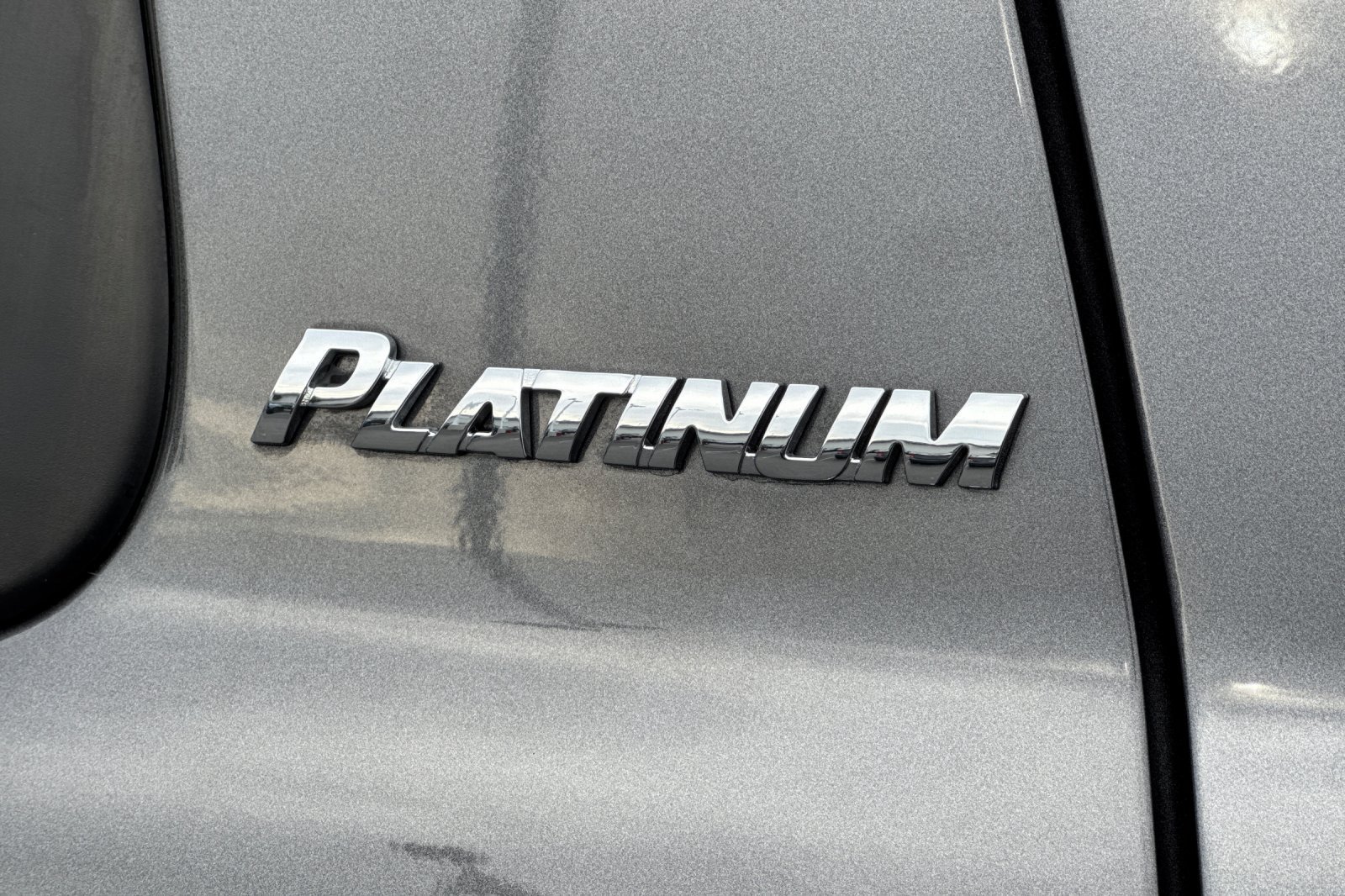 Used 2022 Toyota Sequoia Platinum AWD/4WD image 13