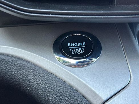 Used 2023 Ford Explorer XLT image 25