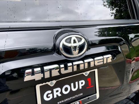 Used 2018 Toyota 4Runner SR5 Premium RWD image 29