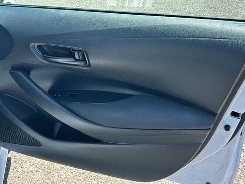 Used 2022 Toyota Corolla LE FWD image 10