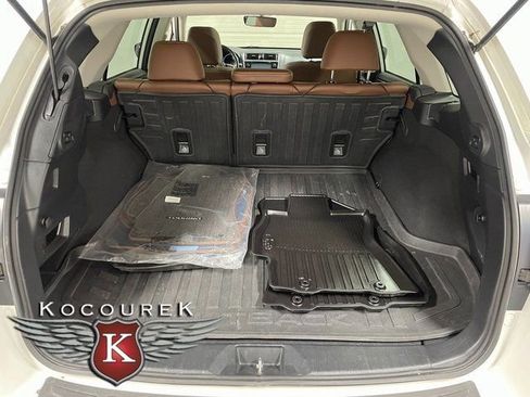 Used 2018 Subaru Outback 2.5i Touring image 25
