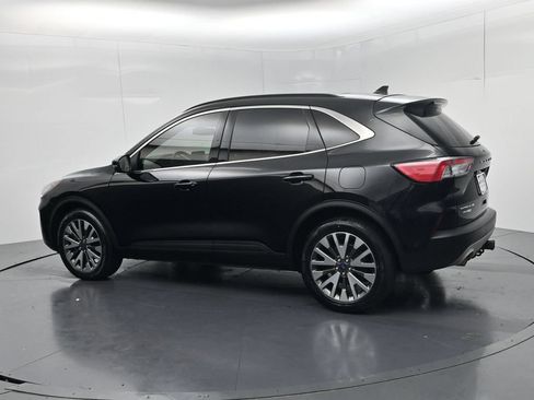 Used 2020 Ford Escape Titanium AWD/4WD image 5