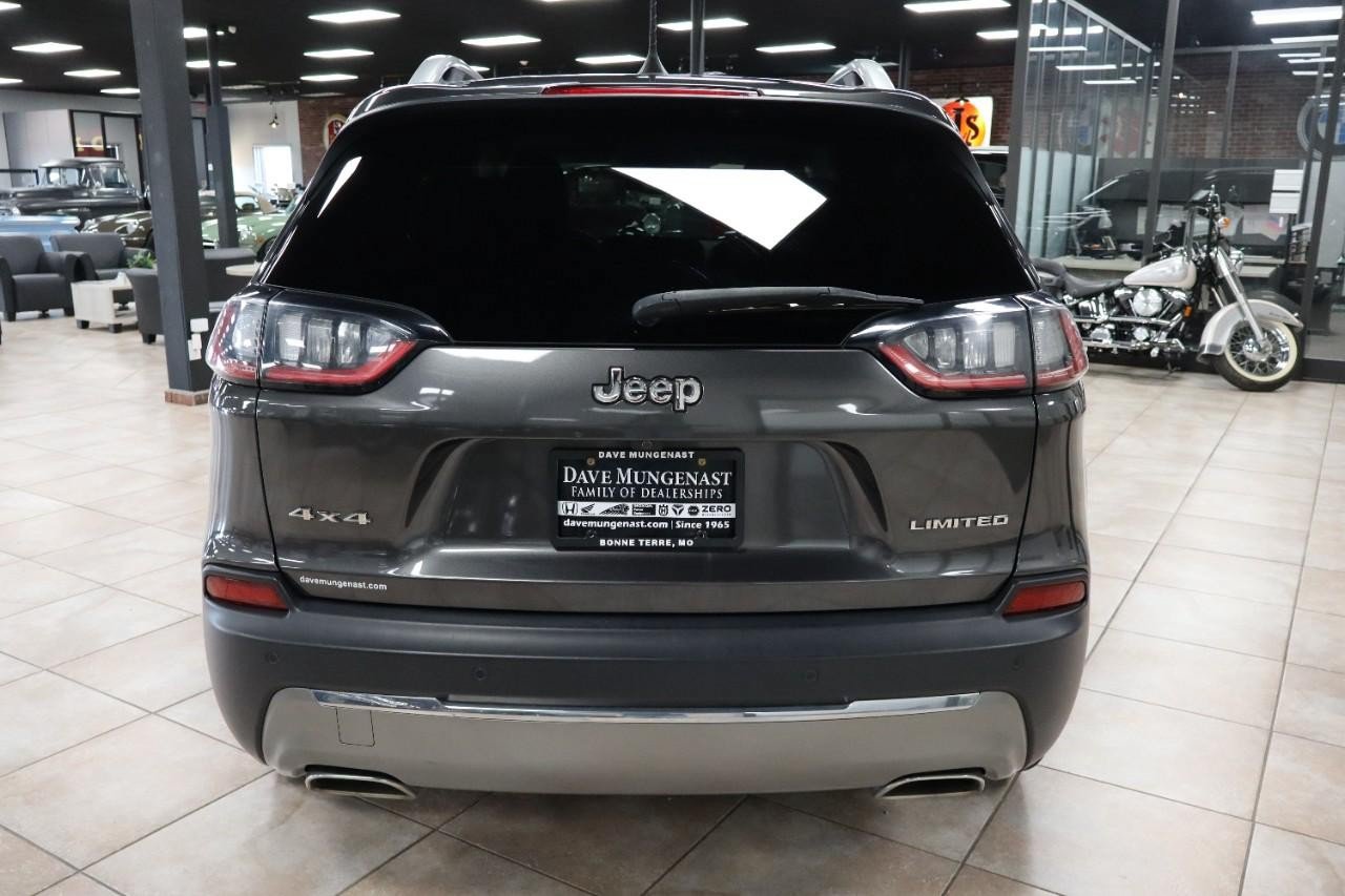 Used 2019 Jeep Cherokee Limited AWD/4WD image 4