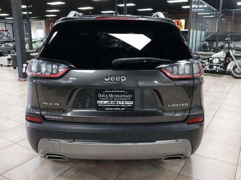 Used 2019 Jeep Cherokee Limited AWD/4WD image 4