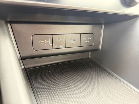 Used 2025 Hyundai Sonata SEL FWD image 32