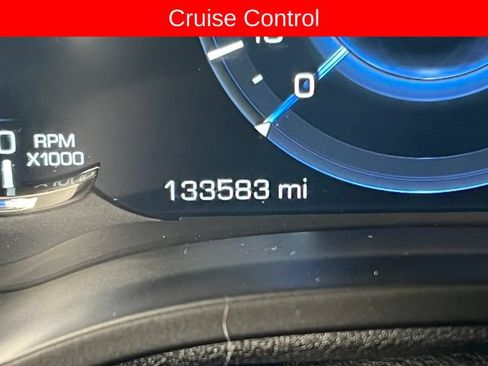 Used 2017 Cadillac Escalade Premium Luxury AWD/4WD image 16
