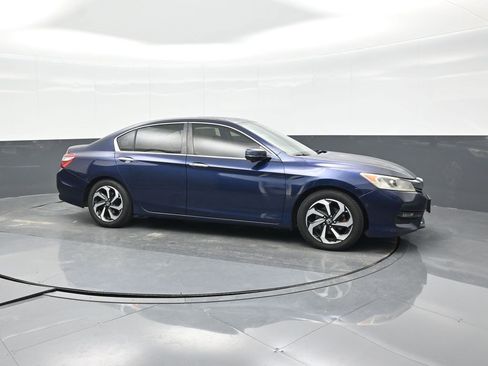 Used 2016 Honda Accord EX-L image 6