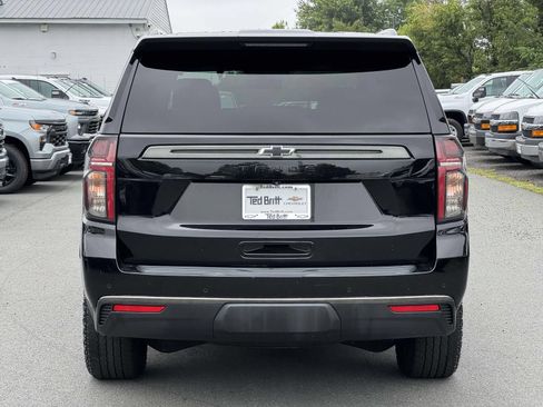 Used 2022 Chevrolet Tahoe Z71 w/ Luxury Package AWD/4WD image 5