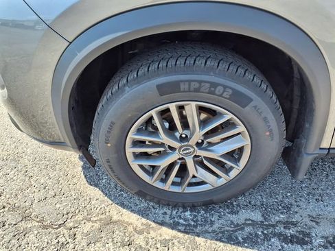 Used 2024 Nissan Rogue S AWD/4WD image 12