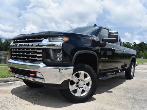 Used 2020 Chevrolet Silverado 2500 LTZ w/ LTZ Premium Package AWD/4WD image 5