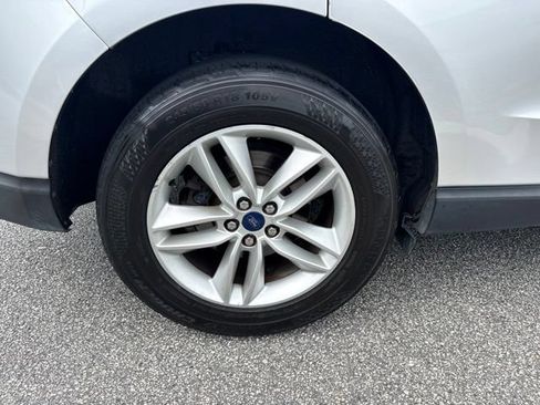 Used 2016 Ford Edge SEL FWD image 9