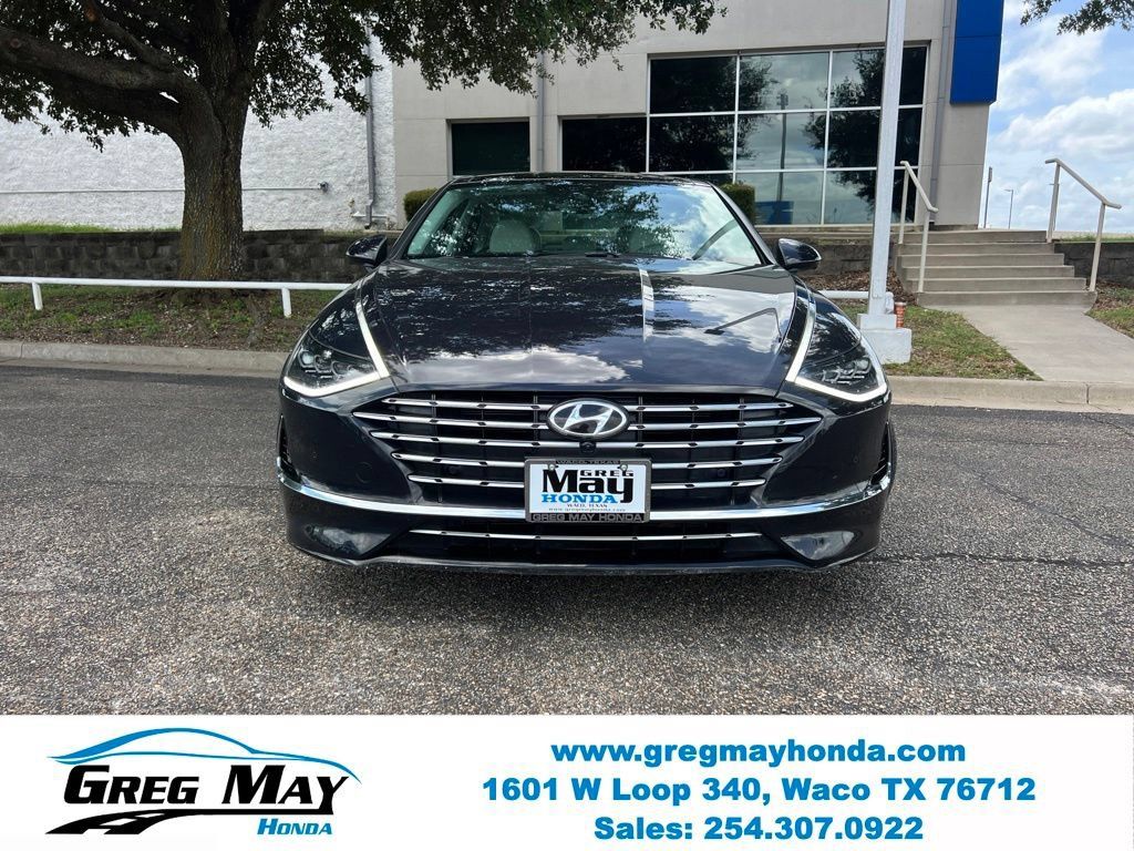 Used 2023 Hyundai Sonata Limited FWD image 2