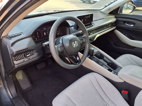 Used 2024 Honda Accord EX image 19