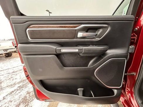 Used 2019 RAM 1500 Laramie image 50