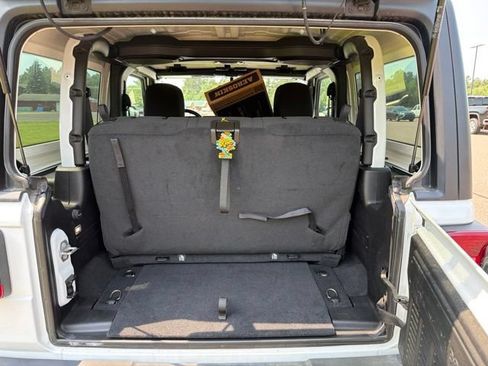 Used 2020 Jeep Wrangler Sport AWD/4WD image 6