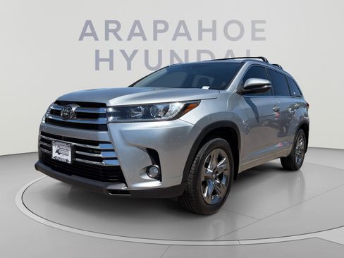 Used 2018 Toyota Highlander Limited Platinum AWD/4WD image 1