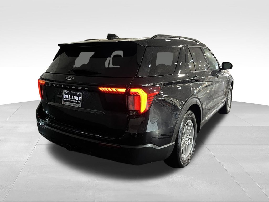 Used 2025 Ford Explorer Active RWD image 9