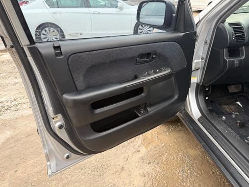 Used 2006 Honda CR-V LX image 11