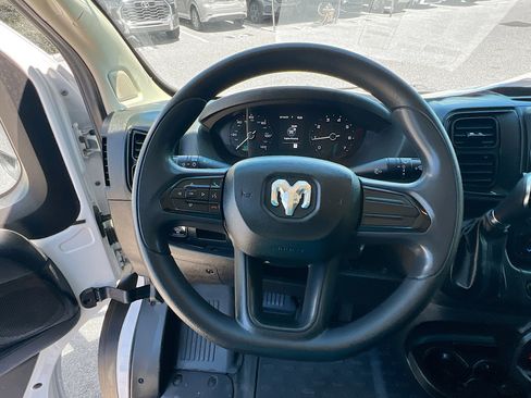 Used 2023 RAM ProMaster 2500 FWD image 16