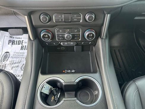 Used 2023 Chevrolet Tahoe Z71 w/ Luxury Package image 18