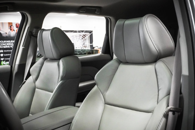 Used 2011 Acura MDX w/ Technology Package AWD/4WD image 10