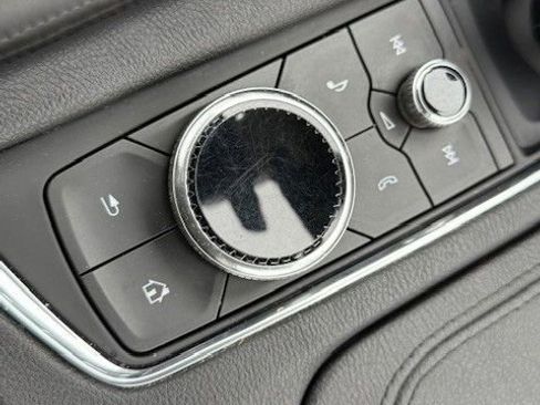 Used 2022 Cadillac XT5 Premium Luxury w/ Technology Package image 26