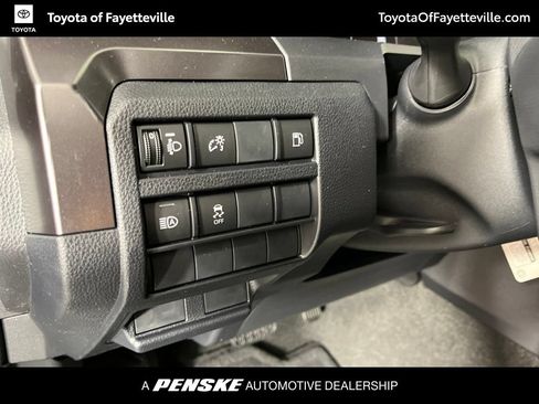 Used 2026 Toyota 4Runner SR5 RWD image 28