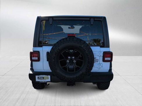 Used 2021 Jeep Wrangler Unlimited Sport image 7