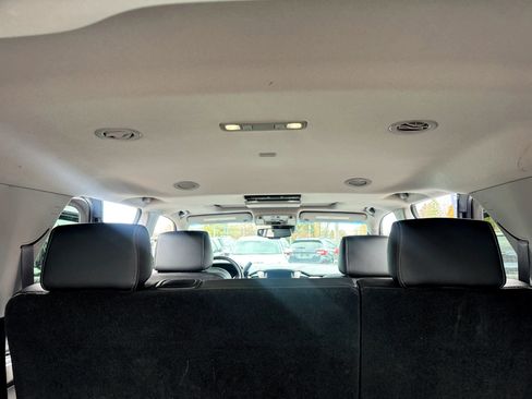 Used 2017 GMC Yukon Denali w/ Open Road Package image 17