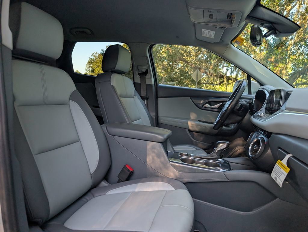 Used 2019 Chevrolet Blazer LT w/ Sound & Technology Package FWD image 18