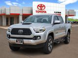 Used 2019 Toyota Tacoma TRD Sport image 2