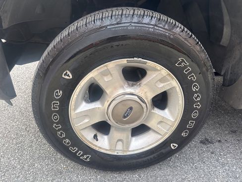 Used 2003 Ford Explorer Sport Trac XLT image 10