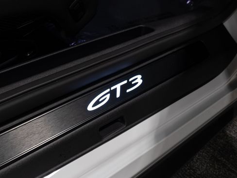 Used 2022 Porsche 911 GT3 RWD image 63