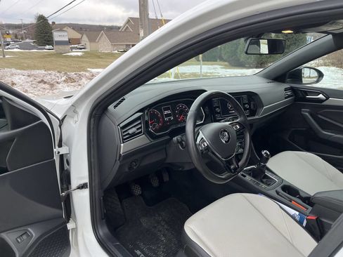 Used 2020 Volkswagen Jetta R-Line w/ R-Line Cold Weather Package image 12