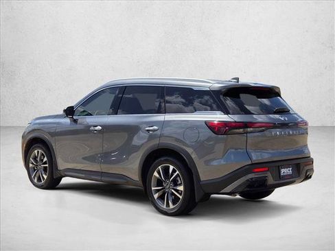 Used 2025 INFINITI QX60 Luxe w/ Vision Package FWD image 7