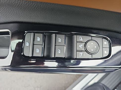 New 2026 Nissan Pathfinder Platinum image 31