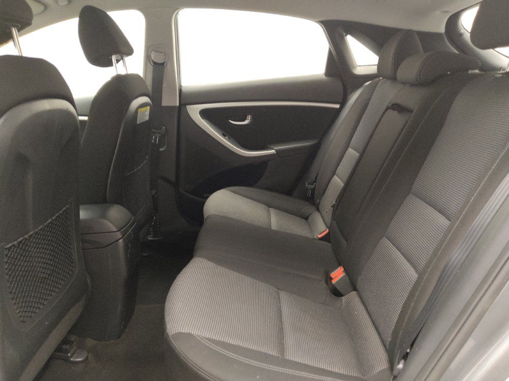 Used 2016 Hyundai Elantra GT FWD image 18