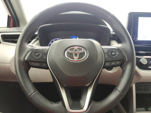 Used 2024 Toyota Corolla Cross LE FWD image 37