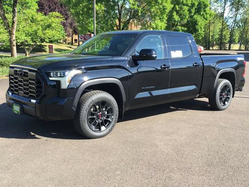 New 2026 Toyota Tundra Limited w/ TRD Off-Road Package AWD/4WD image 11