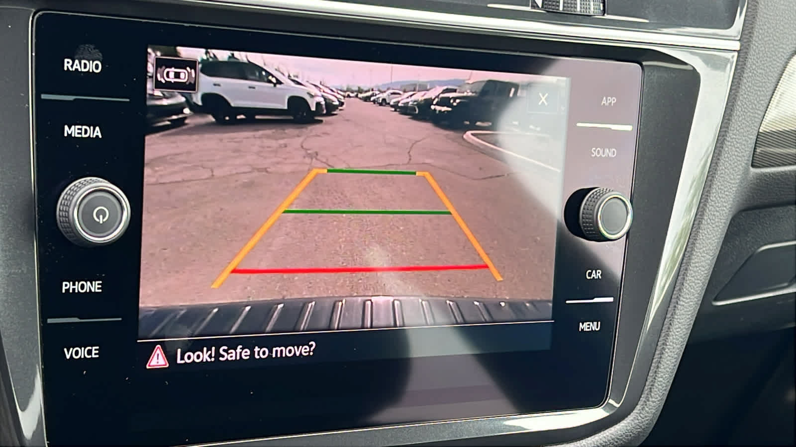 Certified 2023 Volkswagen Tiguan SE R-Line FWD image 16