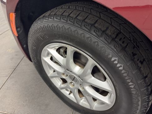 Used 2021 Chrysler Pacifica Touring-L image 10