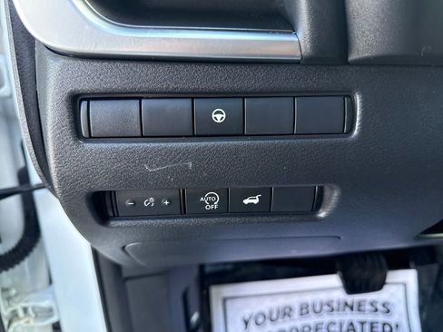 Certified 2024 Nissan Rogue SV image 21