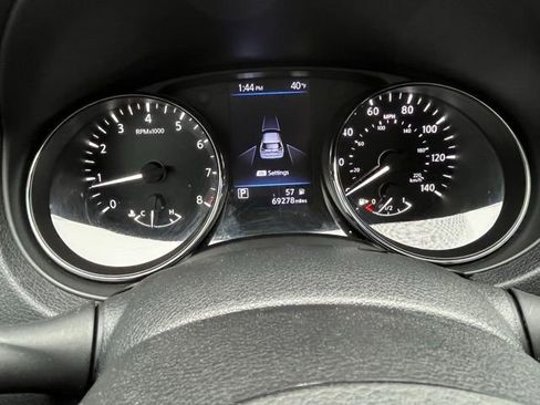 Used 2020 Nissan Rogue S image 12