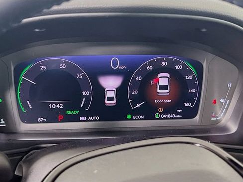 Used 2024 Honda Accord Touring image 11