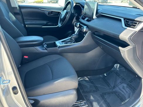 Certified 2025 Toyota RAV4 LE image 6